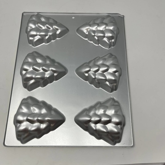 Set of 3 Vintage Wilton Holiday Christmas Baking Molds Snowmen Gingerbread Trees - Picture 2 of 10